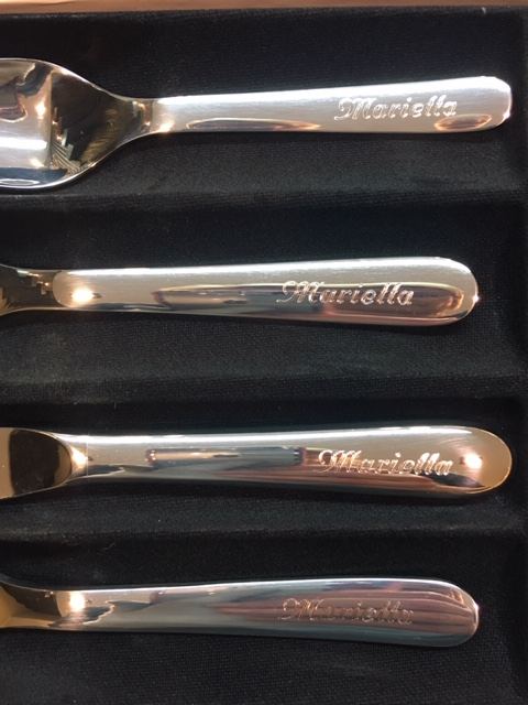 Besteck mit Namen